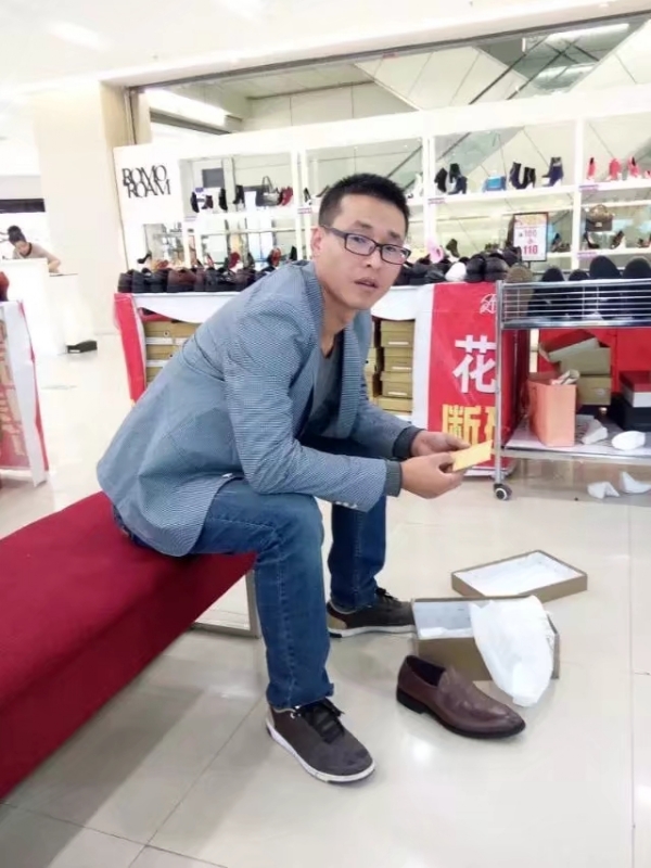 借我你的手的第一张照片--镇江相亲服务中心