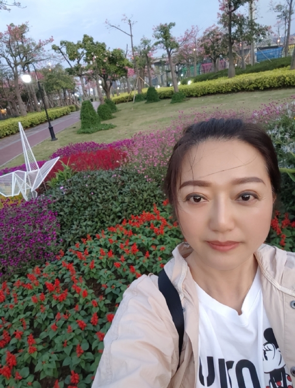 m云朵的第一张照片--镇江相亲服务中心