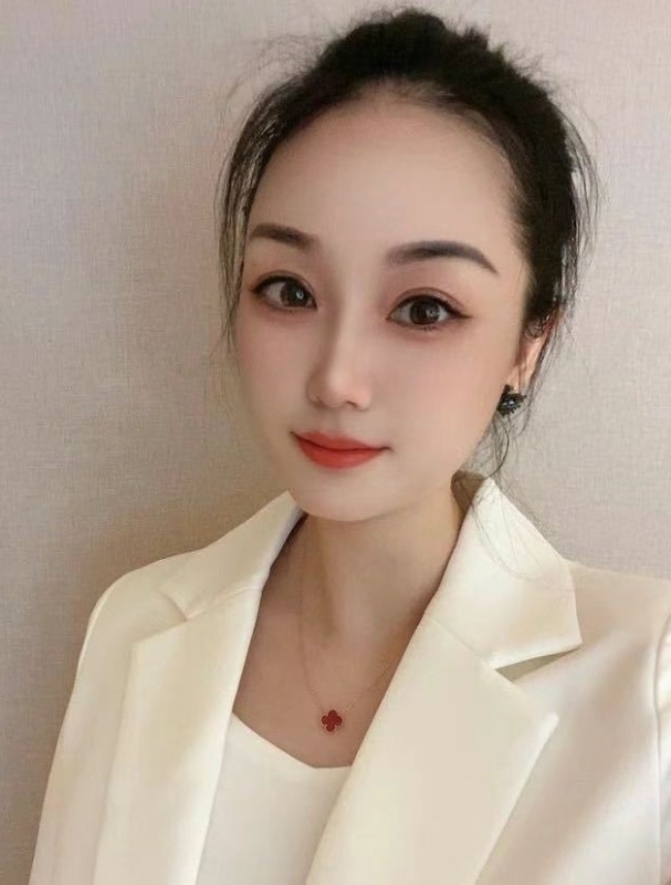 罗美女的第一张照片--镇江相亲服务中心