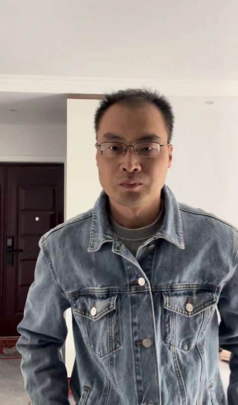 墨灬白的第一张照片--镇江相亲服务中心