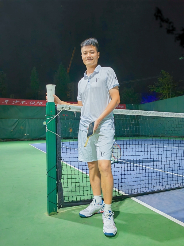 网球罗的第五张照片--镇江相亲服务中心
