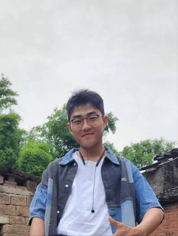 越努力越幸运的第一张照片--镇江相亲服务中心