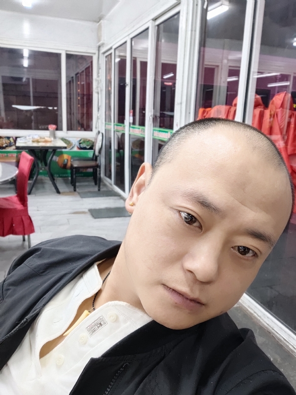 大连相亲的第一张照片--镇江相亲服务中心