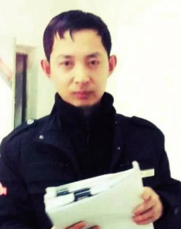 风雨中有你的第一张照片--镇江相亲服务中心