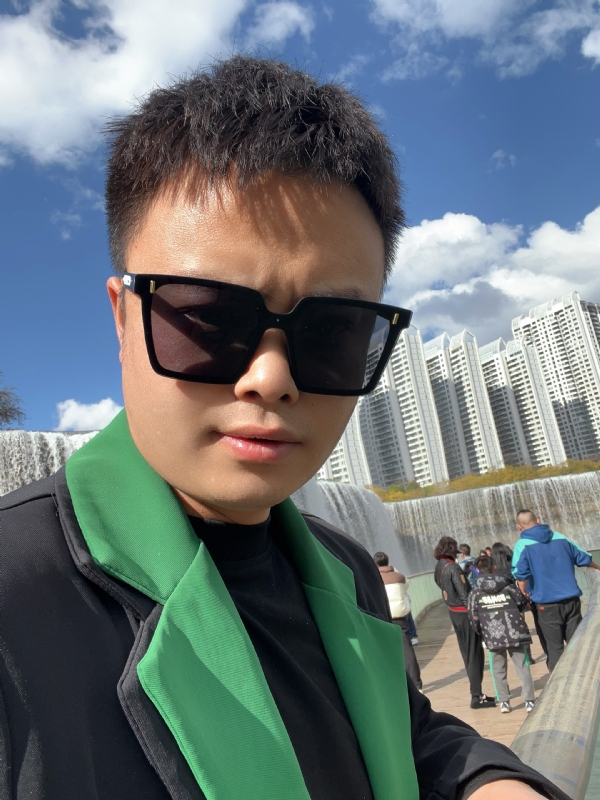 子阳的第一张照片--镇江相亲服务中心