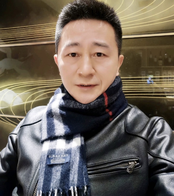情到深处的第一张照片--镇江相亲服务中心