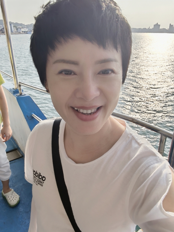 Tina的第一张照片--镇江相亲服务中心