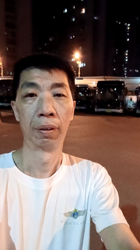 小丑的第一张照片--镇江相亲服务中心