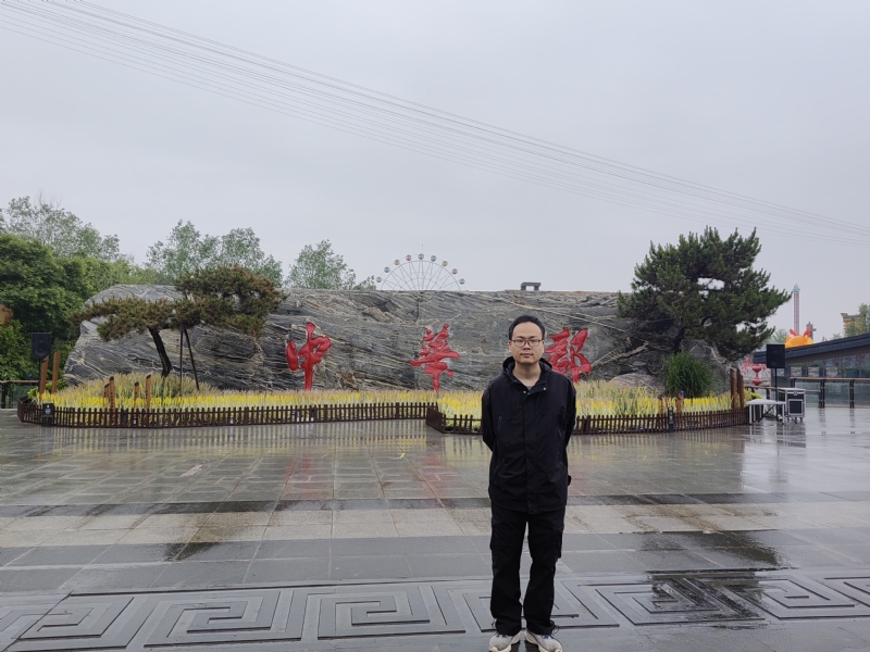 苏宾的第一张照片--镇江相亲服务中心