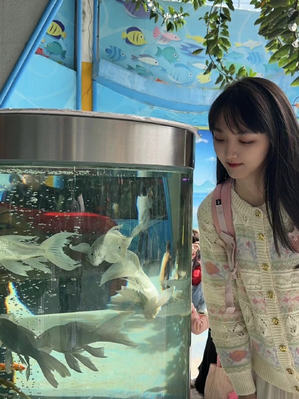 yiyi的第一张照片--镇江相亲服务中心