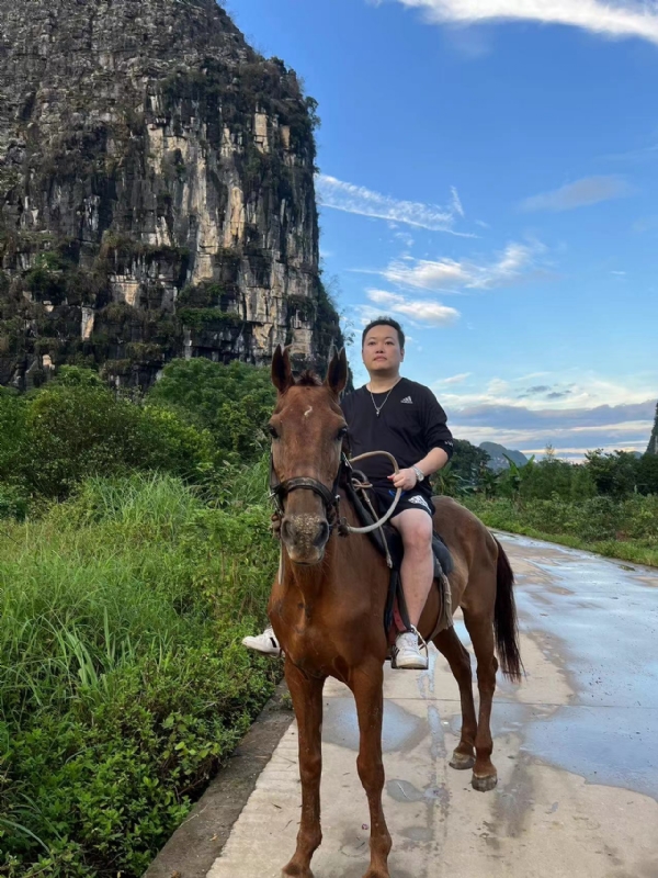 千度D雄的第六张照片--镇江相亲服务中心