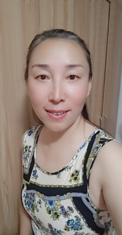 晓琴的第二张照片--镇江相亲服务中心