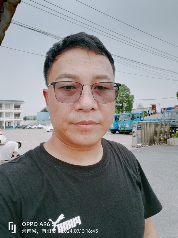 楚辞的第二张照片--镇江相亲服务中心