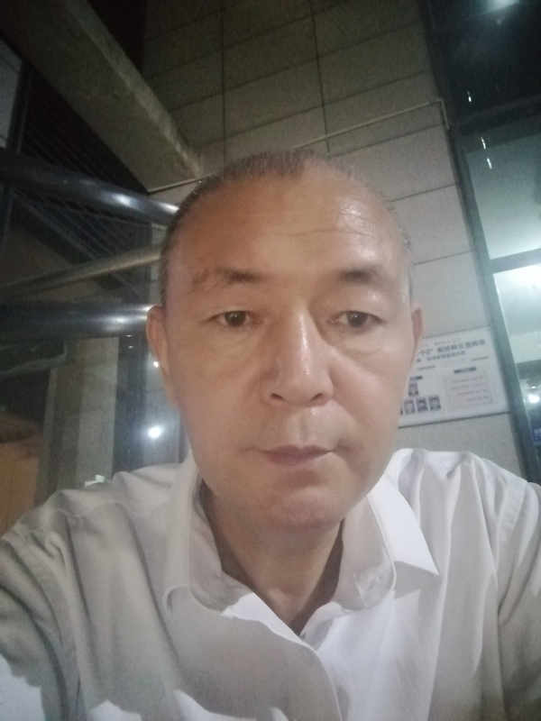 老李的第一张照片--镇江相亲服务中心