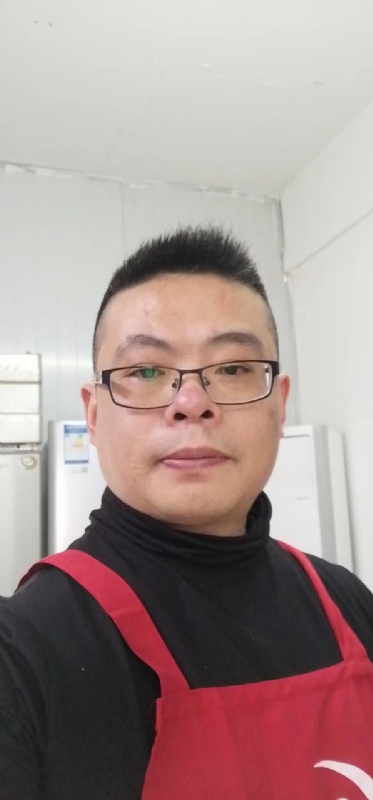 努力奋斗的第一张照片--镇江相亲服务中心