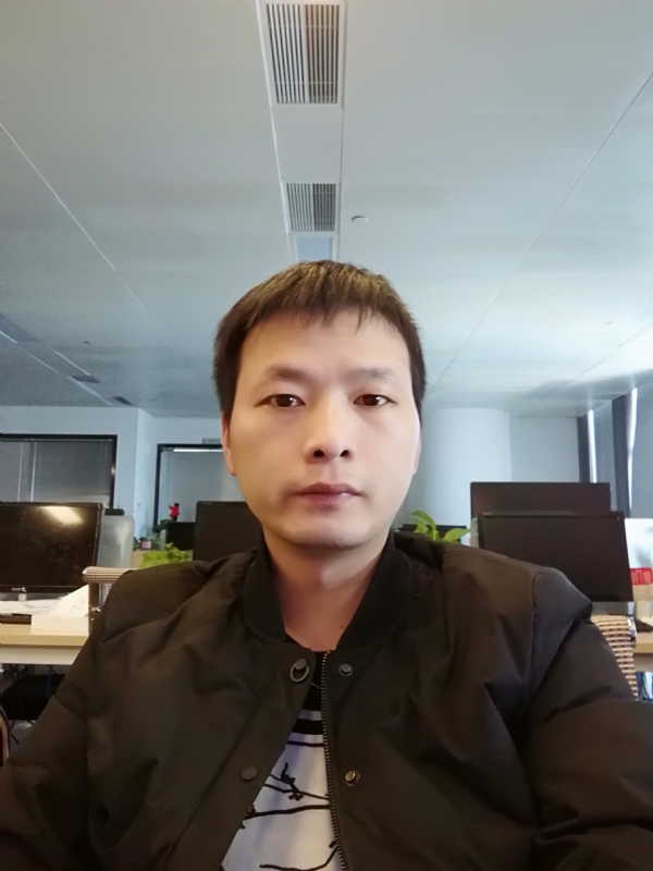 刘堃的第一张照片--镇江相亲服务中心