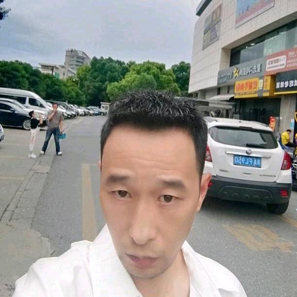 小林的第一张照片--镇江相亲服务中心