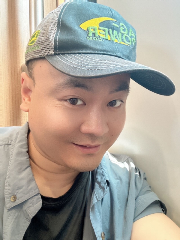 冰的第二张照片--镇江相亲服务中心