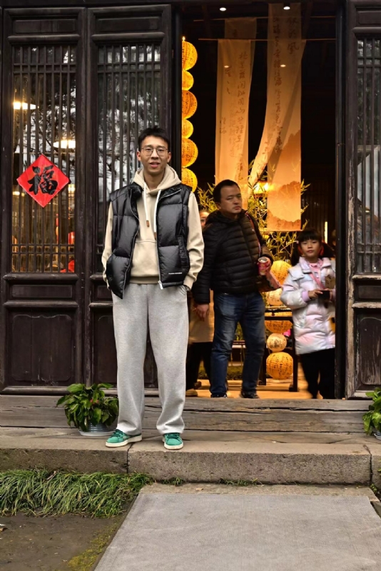 浦江小后生的第一张照片--镇江相亲服务中心
