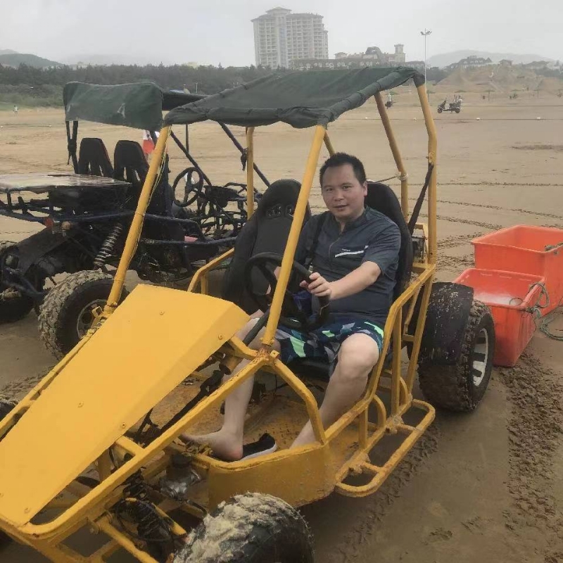 向前的第一张照片--镇江相亲服务中心