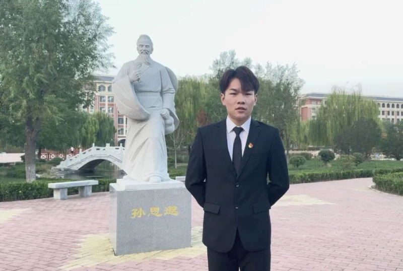 尚明月的第一张照片--镇江相亲服务中心