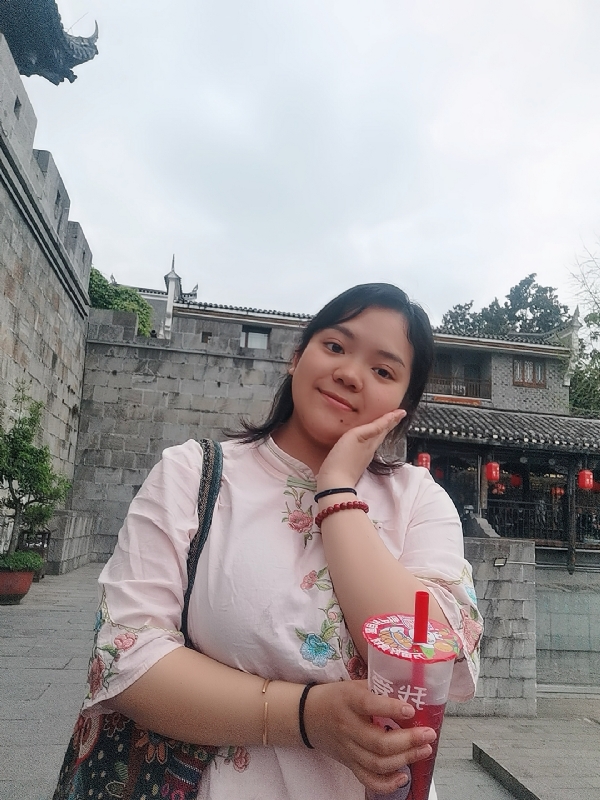 敏兮小沫的第二张照片--镇江相亲服务中心