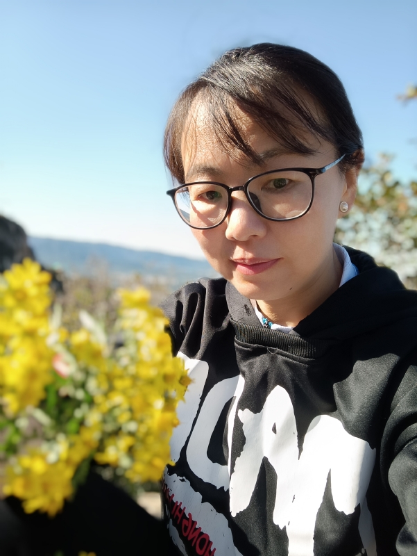 丽丽的第一张照片--镇江相亲服务中心