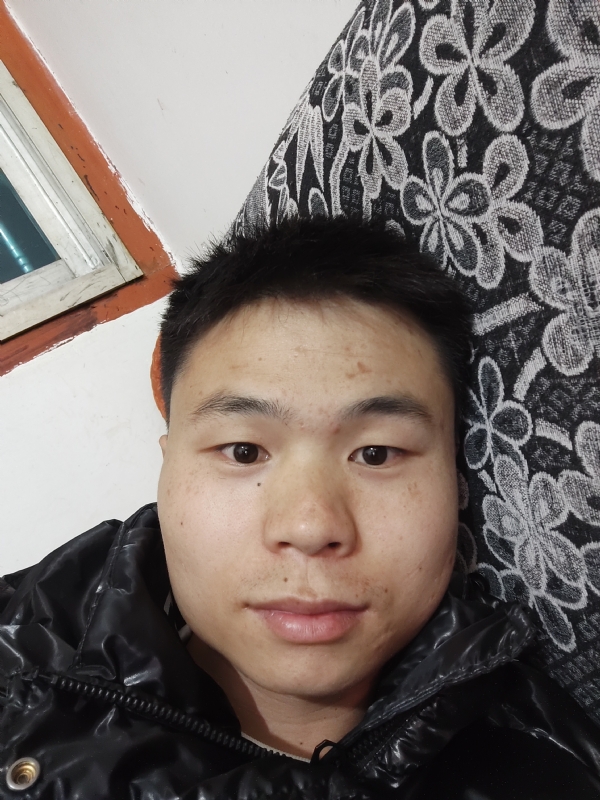 麒麟区幼儿园扛把子的第三张照片--镇江相亲服务中心
