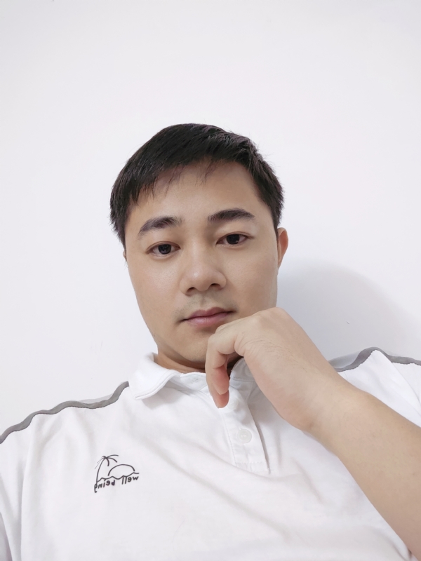啊良的第一张照片--镇江相亲服务中心