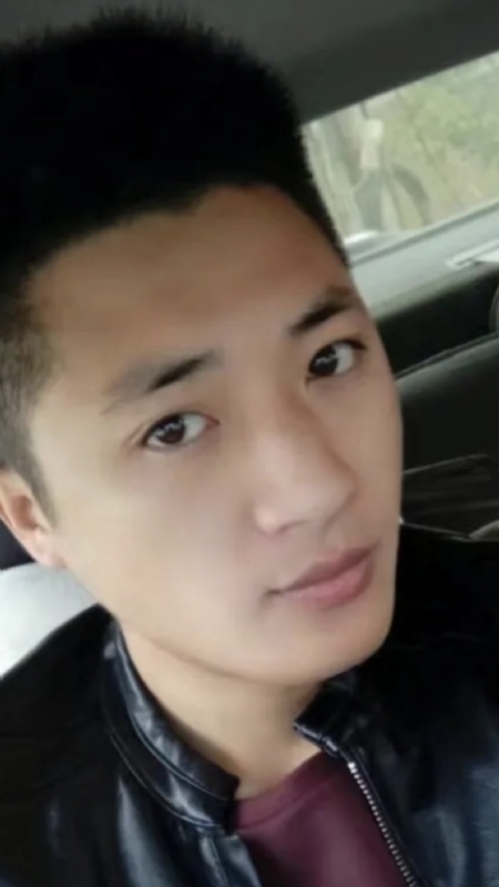 小汤米的第二张照片--镇江相亲服务中心