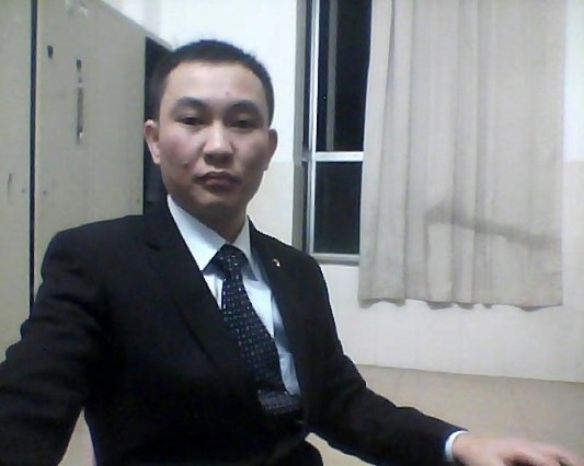 诚恳的大叔的第一张照片--镇江相亲服务中心