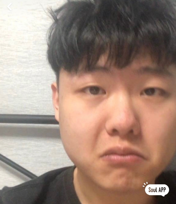 方方正正的第二张照片--镇江相亲服务中心