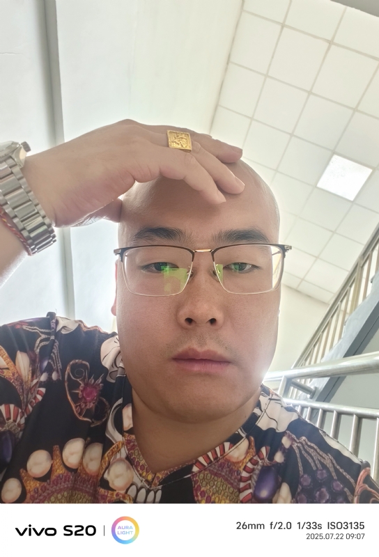 一生诺言的第五张照片--镇江相亲服务中心