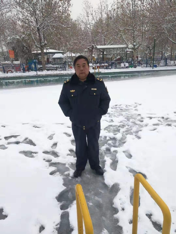 老顽童的第二张照片--镇江相亲服务中心