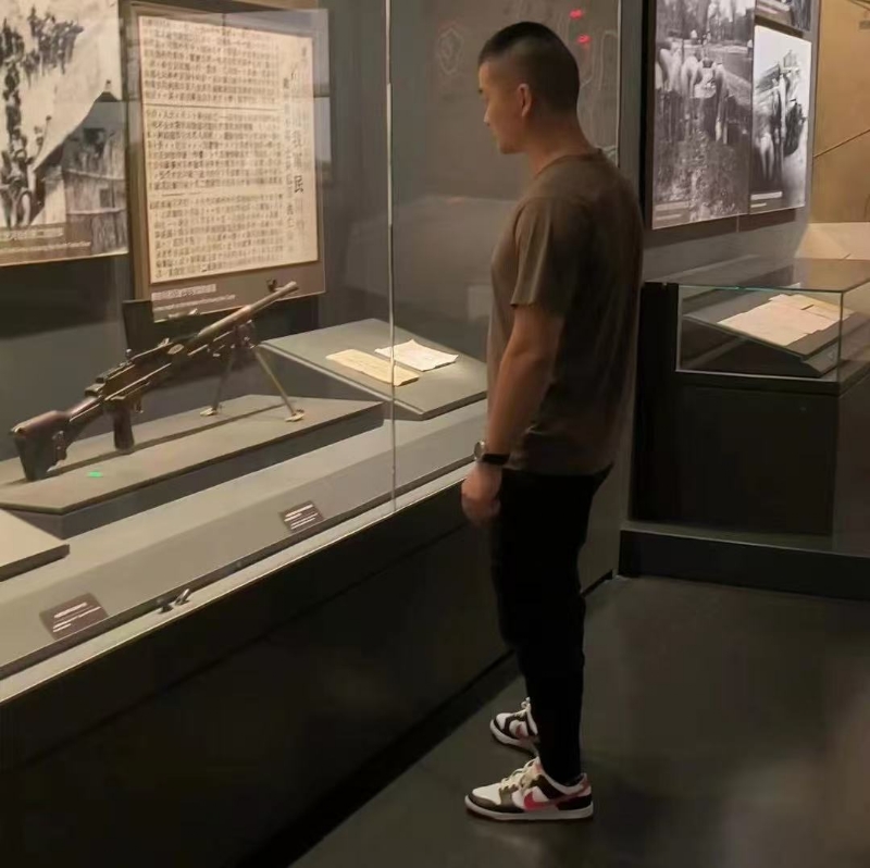 霸气的第一张照片--镇江相亲服务中心