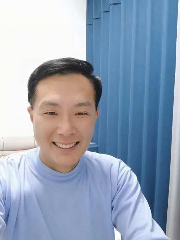 枫叶的第三张照片--镇江相亲服务中心