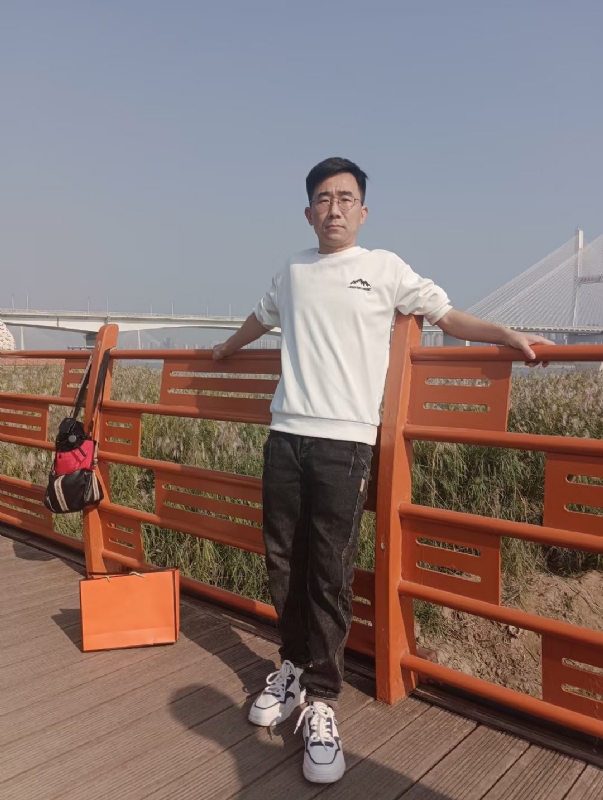 黑白的第一张照片--镇江相亲服务中心