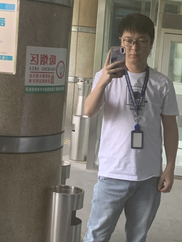 潜伏的第一张照片--镇江相亲服务中心