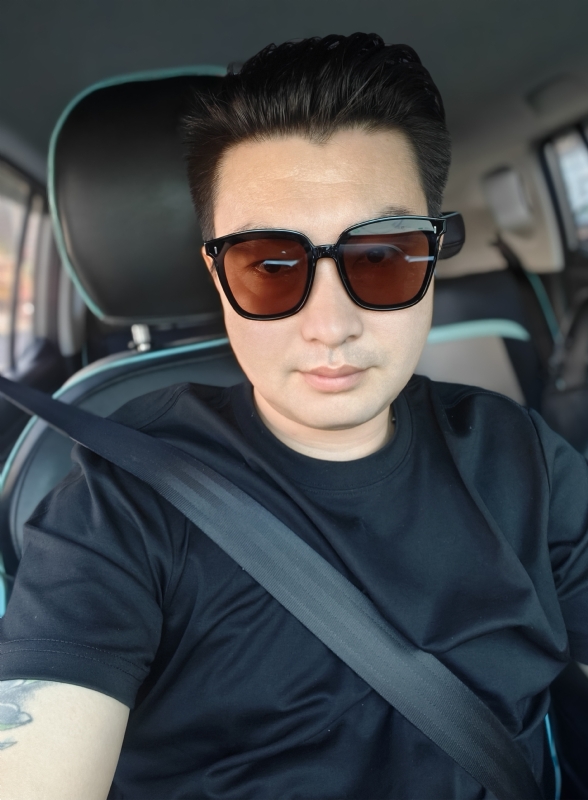 凡哥的第一张照片--镇江相亲服务中心