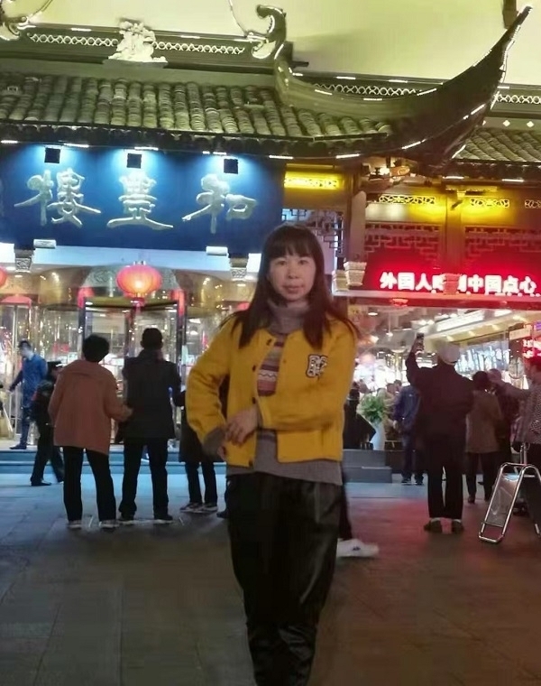 君倩的第三张照片--镇江相亲服务中心