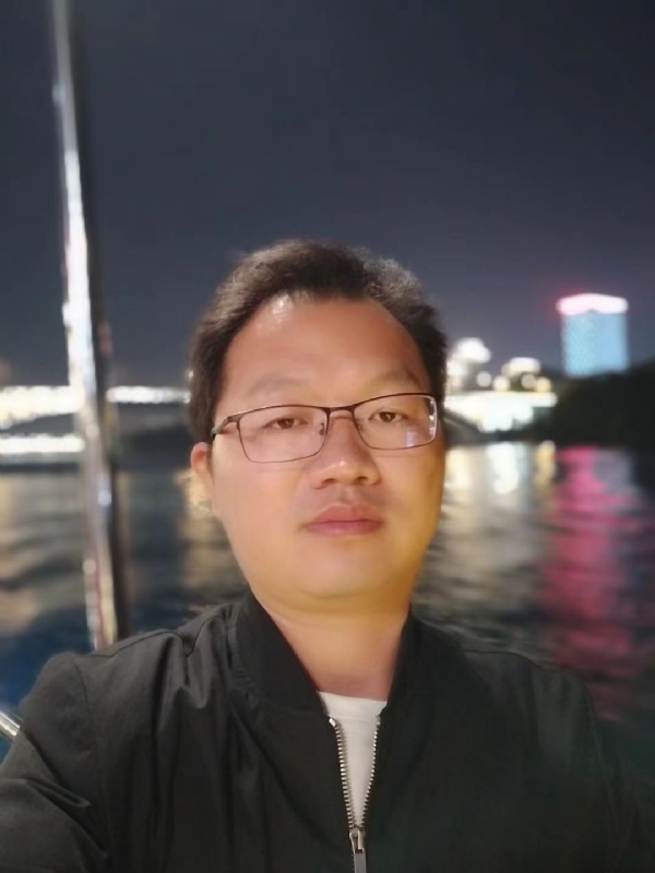 祝你平安的第一张照片--镇江相亲服务中心