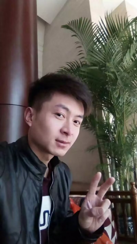 蓝锋的第一张照片--镇江相亲服务中心