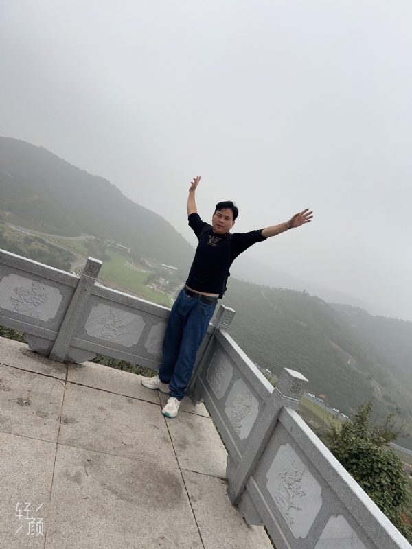 择一人白头偕老的第三张照片--镇江相亲服务中心