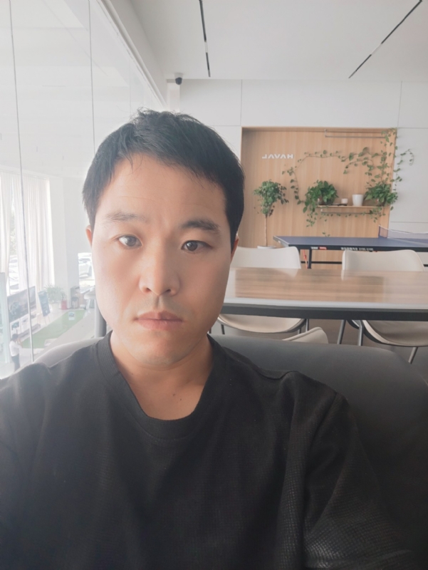 吊挂看风景的第一张照片--镇江相亲服务中心