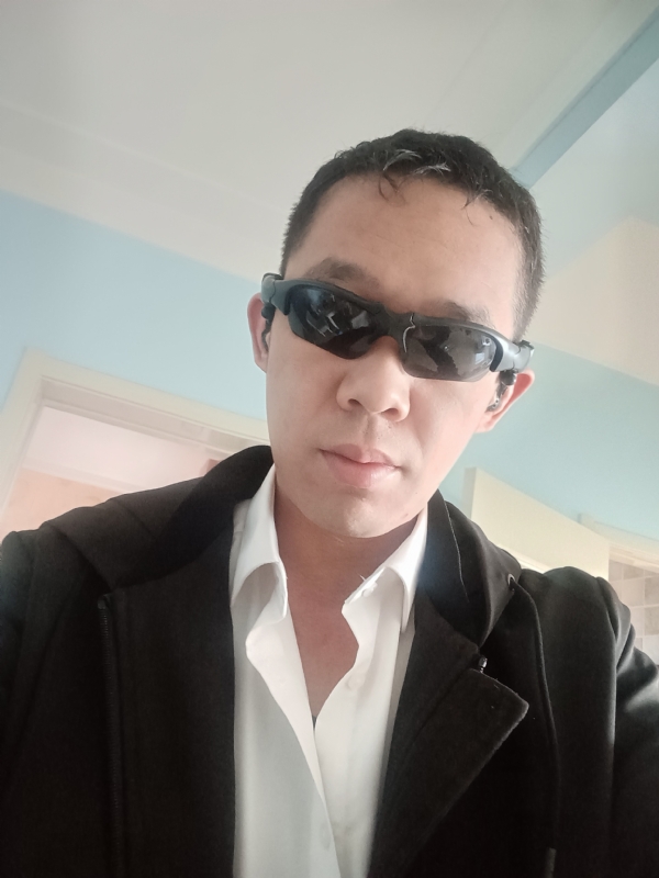 血公爵的第一张照片--镇江相亲服务中心