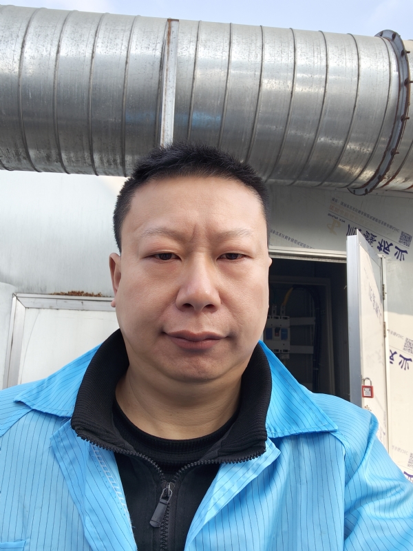 太阳迷眼的第一张照片--镇江相亲服务中心