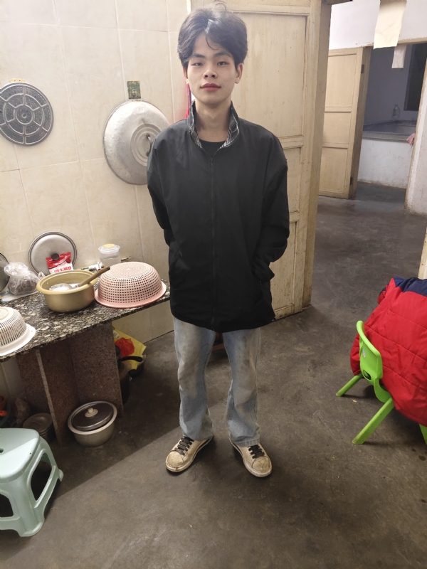 铭泽的第一张照片--镇江相亲服务中心