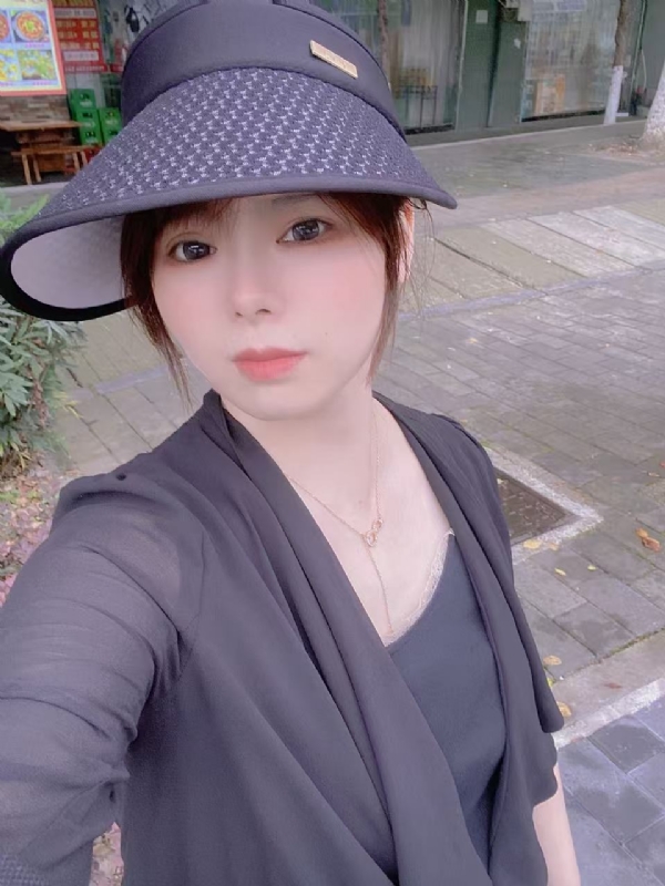 敏宝的第三张照片--镇江相亲服务中心