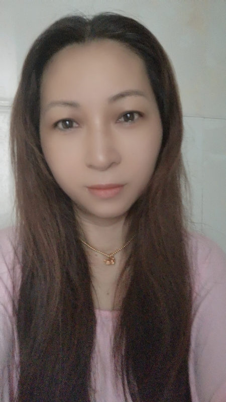 依依的第一张照片--镇江相亲服务中心