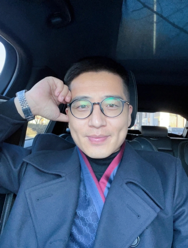 只为与你相遇的第二张照片--镇江相亲服务中心